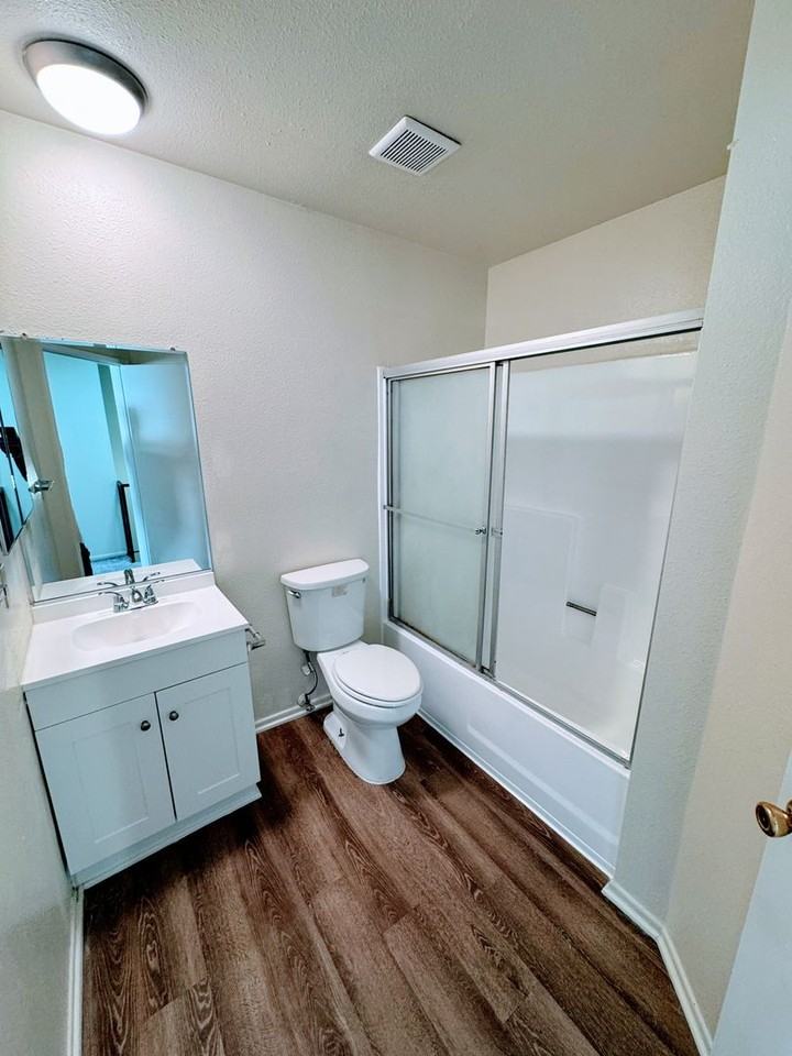 Orchard Plaza Apartments LP - Photo 4 of 13