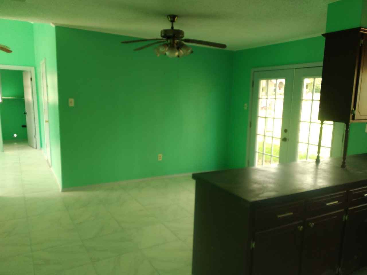 124 Azalea Avenue - Photo 5 of 11