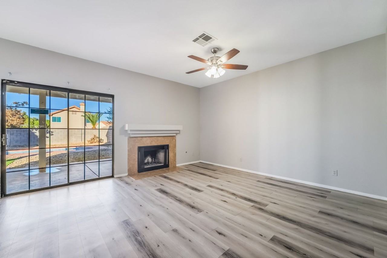 341 Lander Drive - Photo 6 of 25