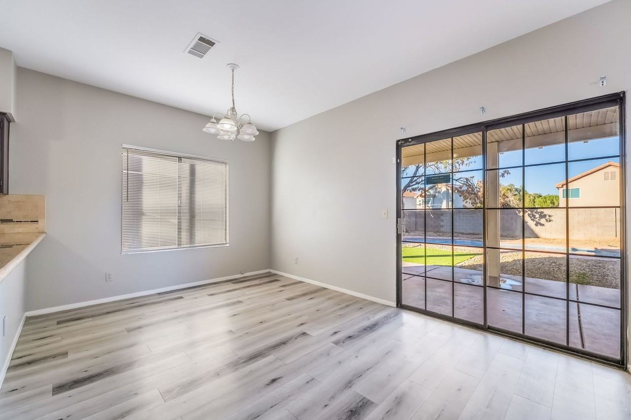 341 Lander Drive - Photo 7 of 25