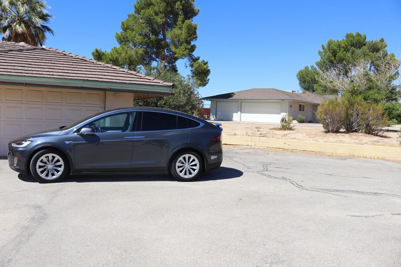 19275 Symeron Road - Photo 2 of 46