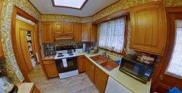 featured image of 2003 Anderson Avenue