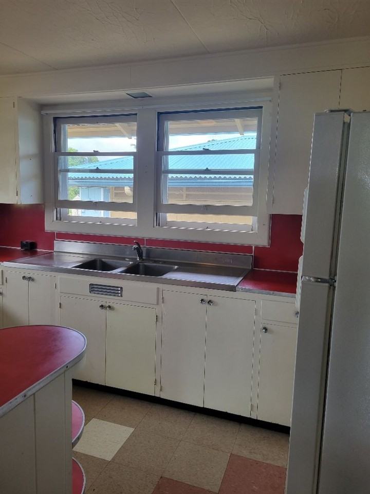 477 Naniakea Street - Photo 3 of 21