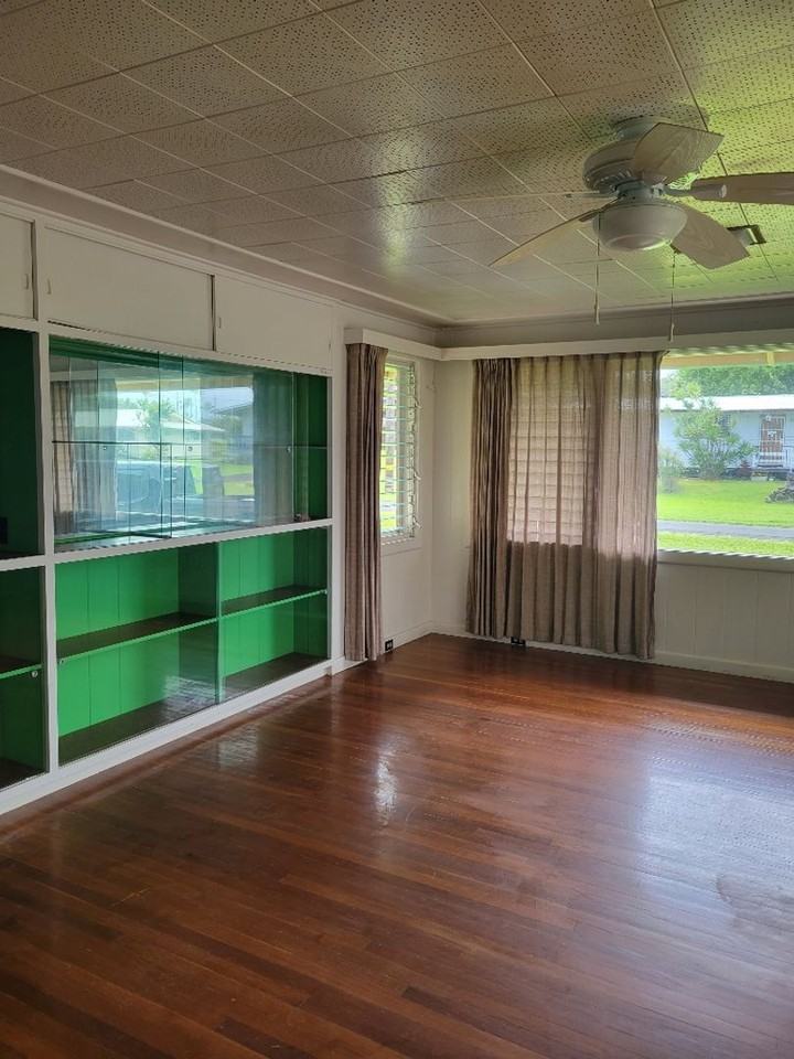 477 Naniakea Street - Photo 7 of 21