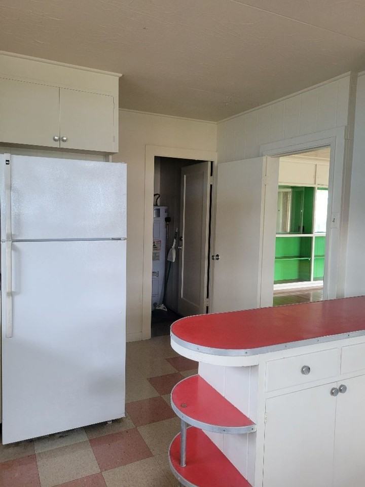 477 477 Naniakea St. - Front House - Photo 7 of 21