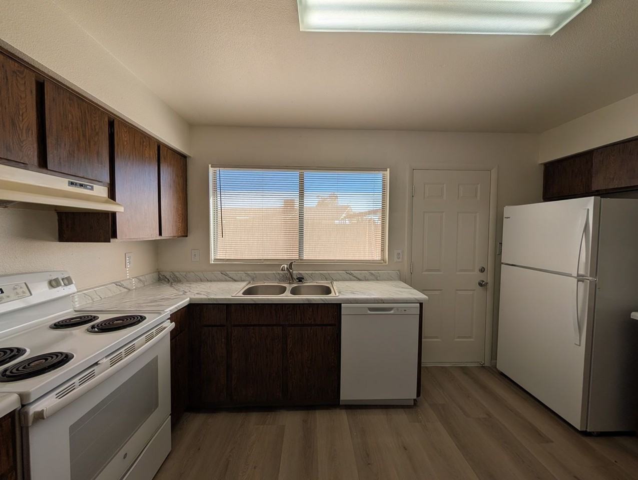 1709 West Posada Avenue - Photo 3 of 14