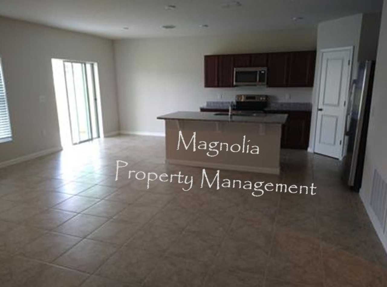 1067 Kobuk Street - Photo 3 of 16