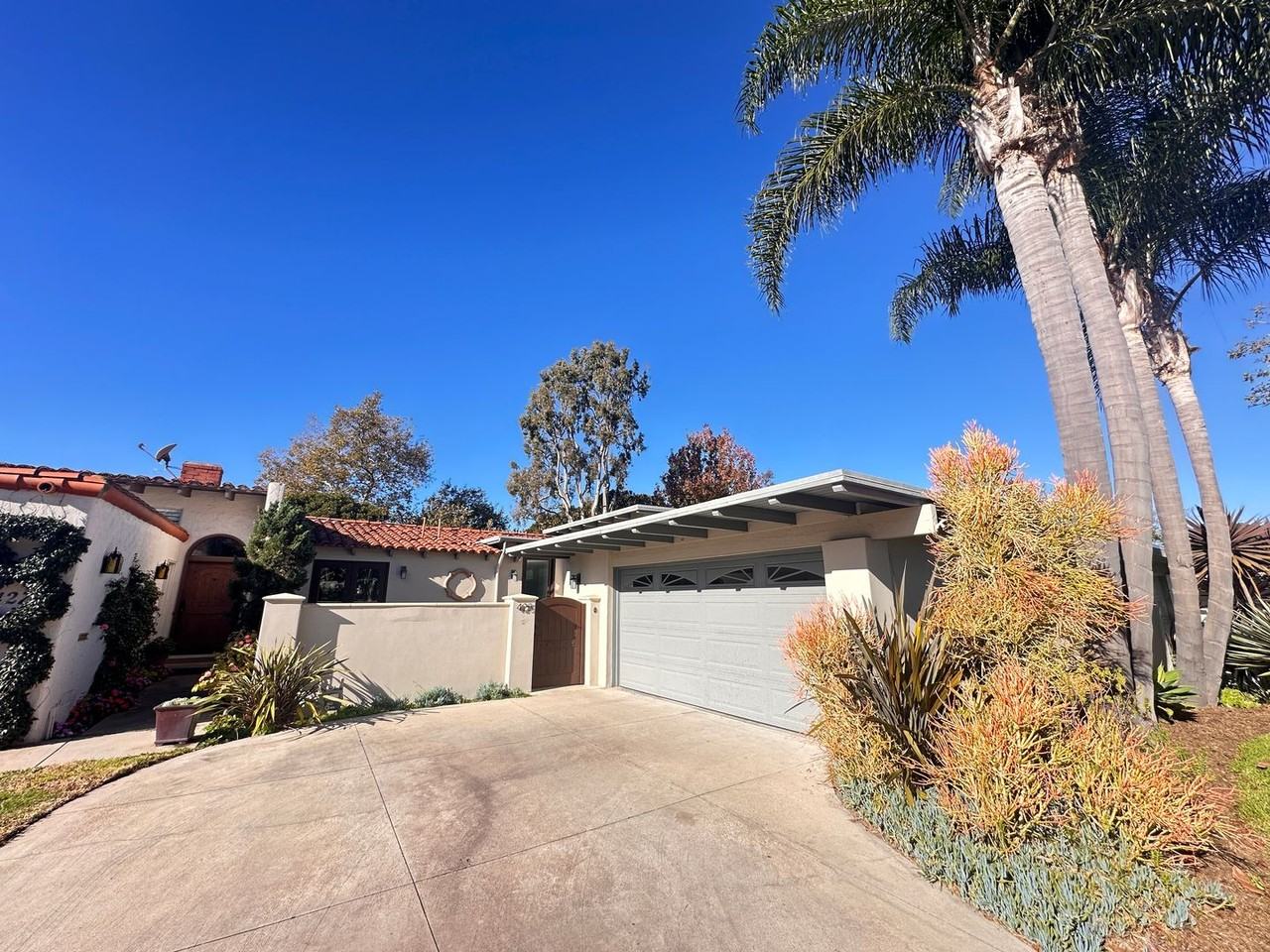 425 Vista Flora - Photo 3 of 30