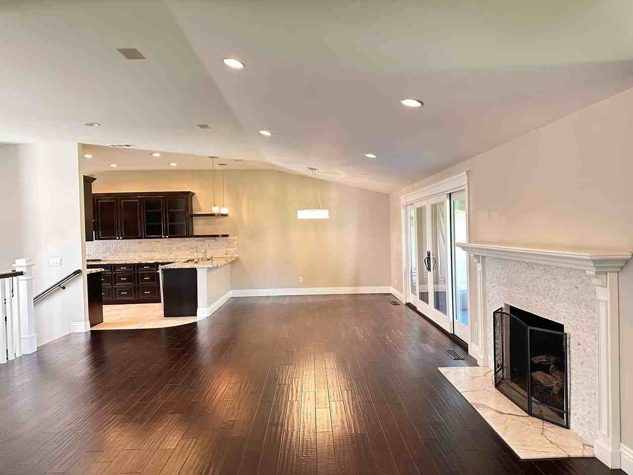 425 Vista Flora - Photo 7 of 30