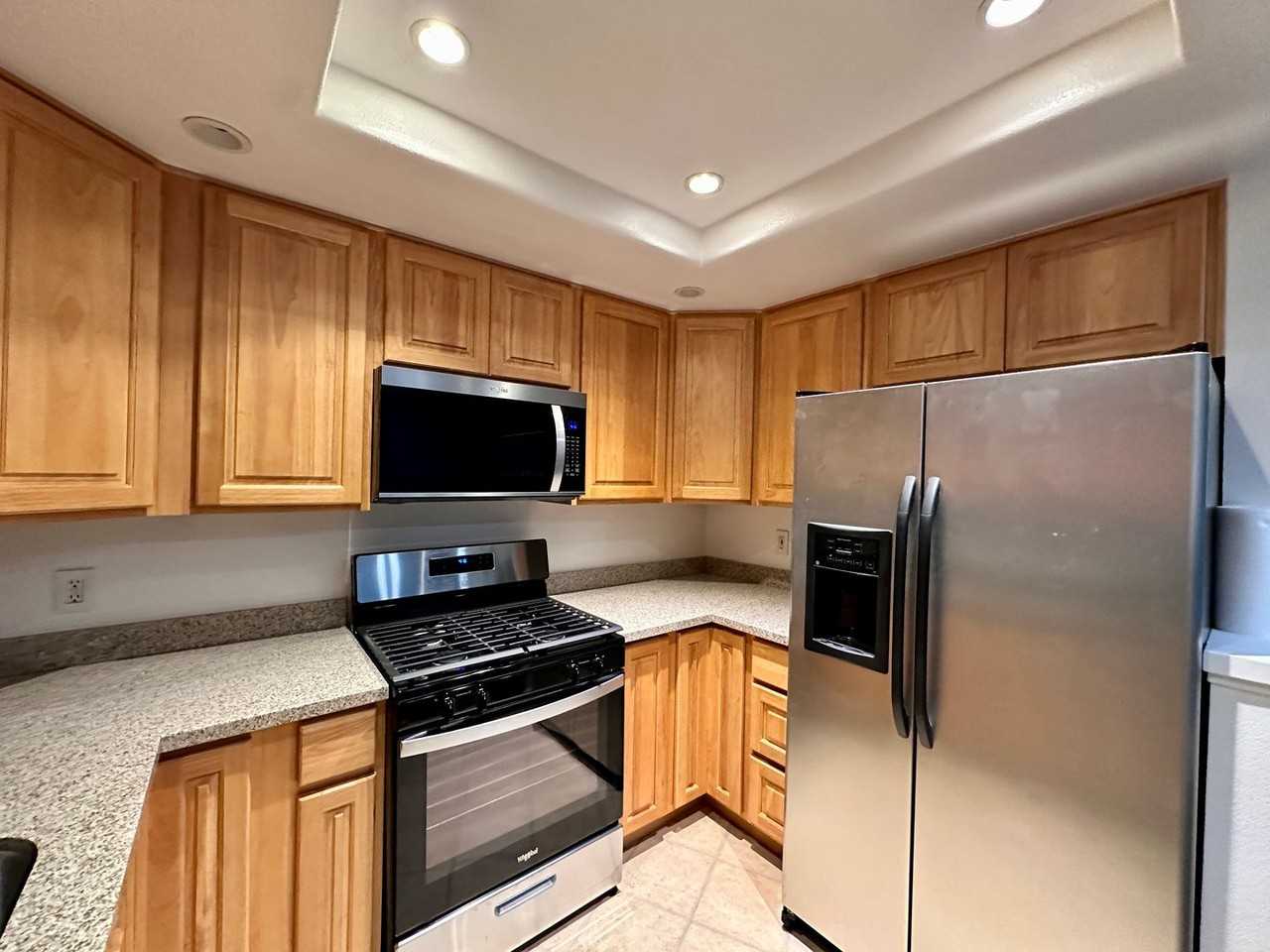 977 Santa Cruz Way - Photo 5 of 13