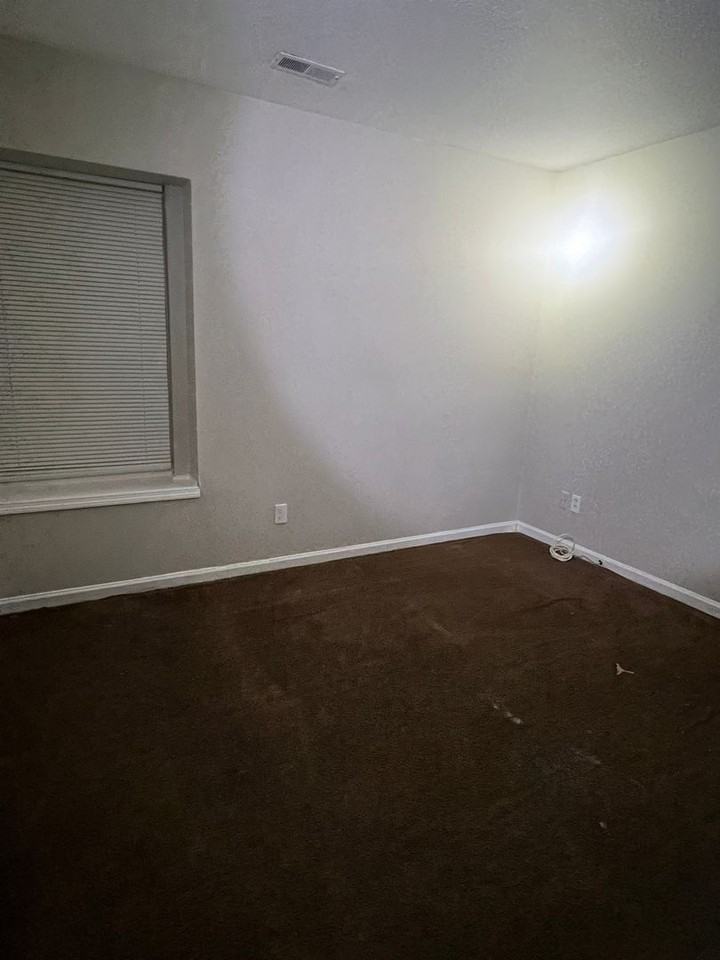 2823 Wheeler Street - Photo 4 of 10