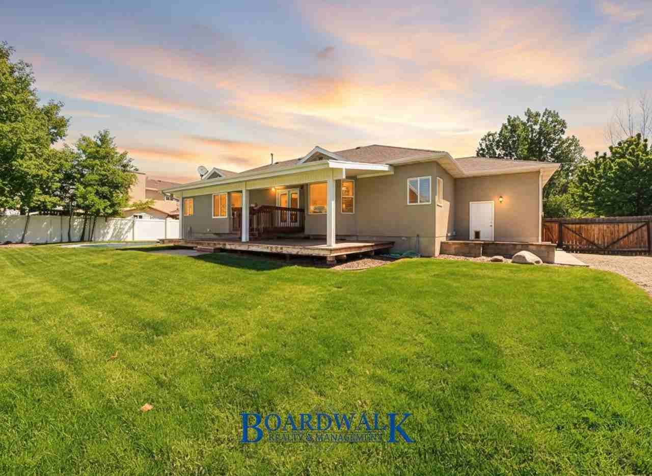 12542 S 300 E - Photo 3 of 49