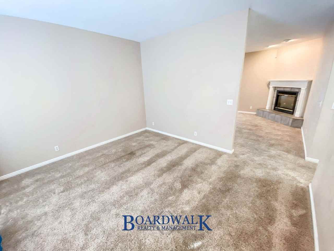 12542 S 300 E - Photo 5 of 49