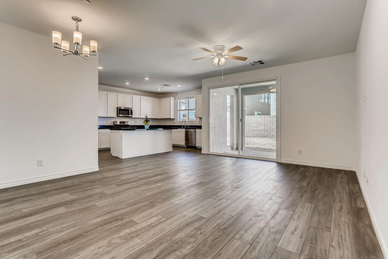 1285 Jaya Peak Court - Photo 5 of 28