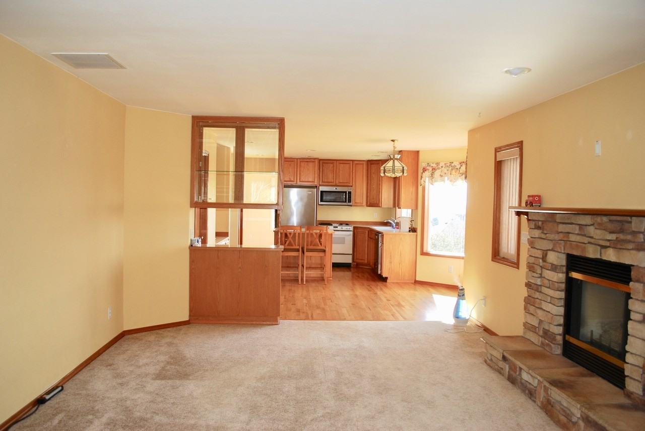 7301 77th Drive Northeast - Photo 5 of 25