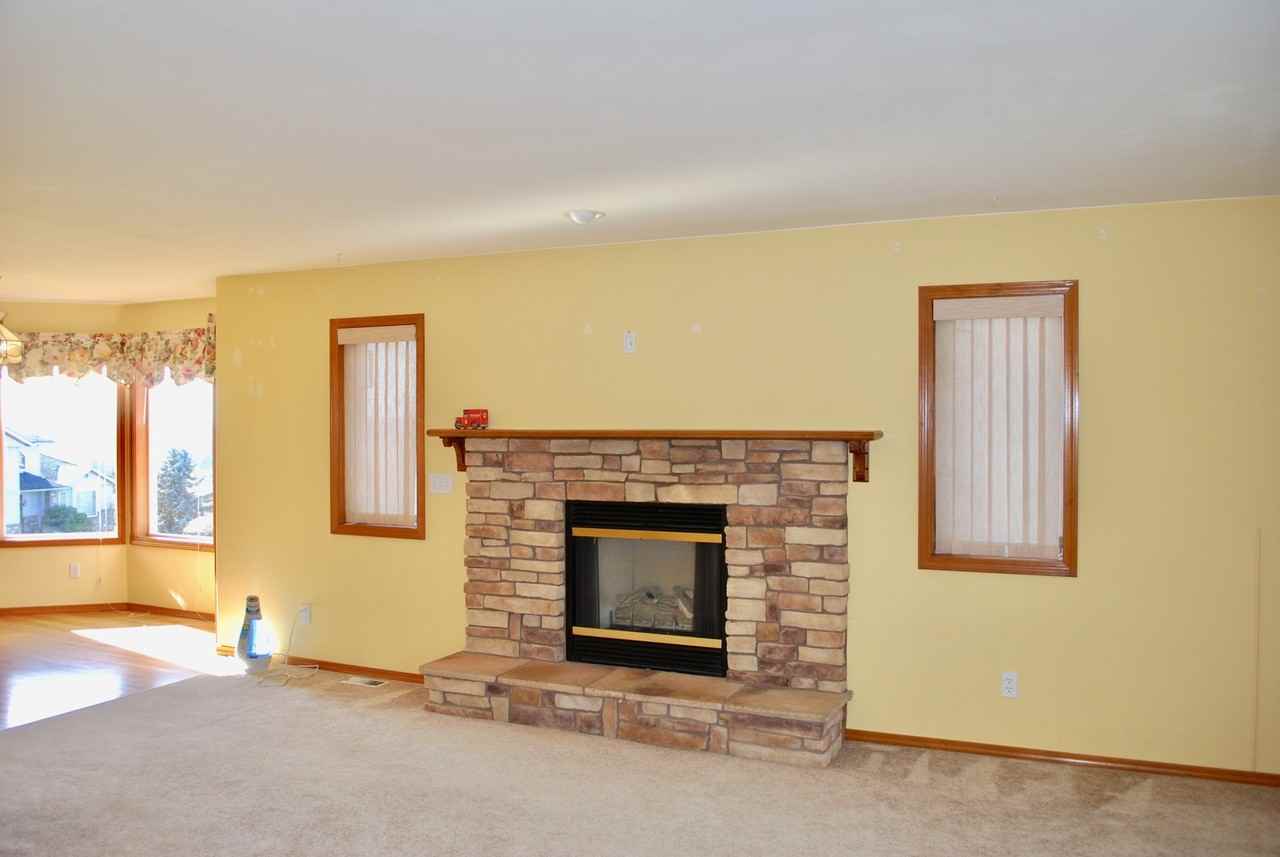 7301 77th Drive Northeast - Photo 6 of 25