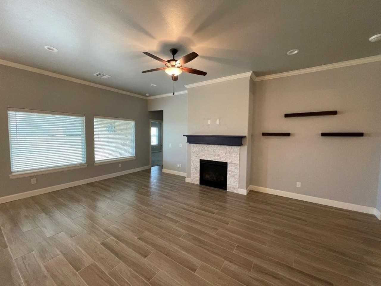 18417 Autumn Grove Dr - Photo 4 of 34