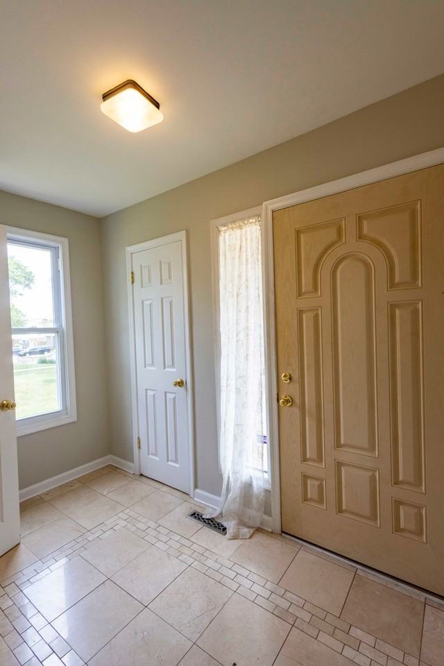 9966 Shoshone Way - Photo 7 of 45