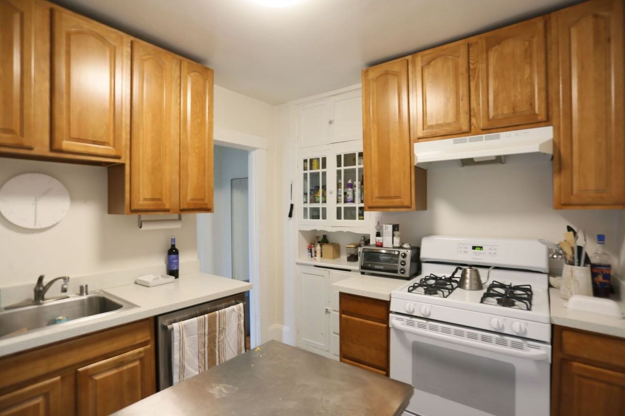 741 Douglass Street - Photo 7 of 15