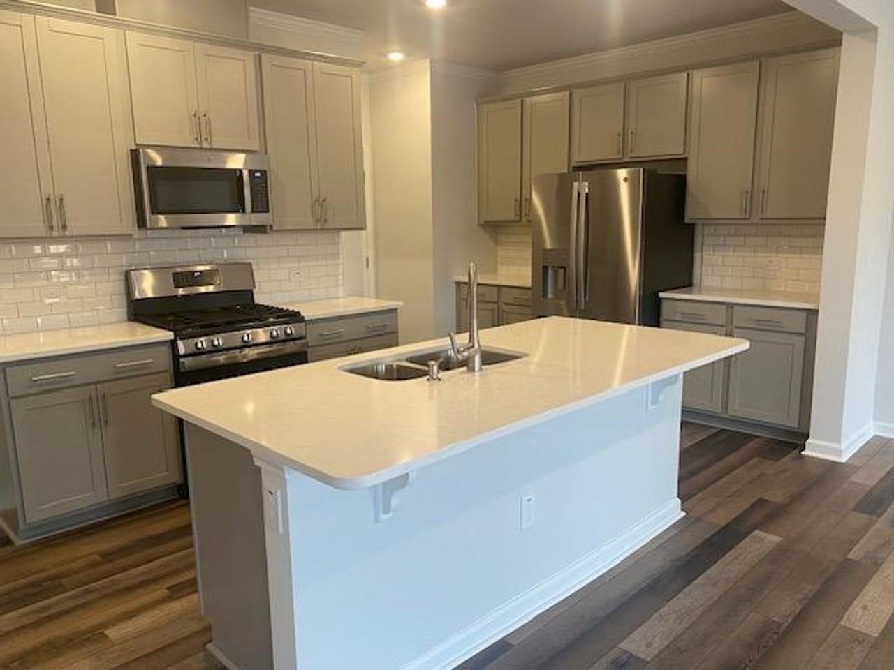 5041 Arkose Drive #904 - Photo 3 of 23