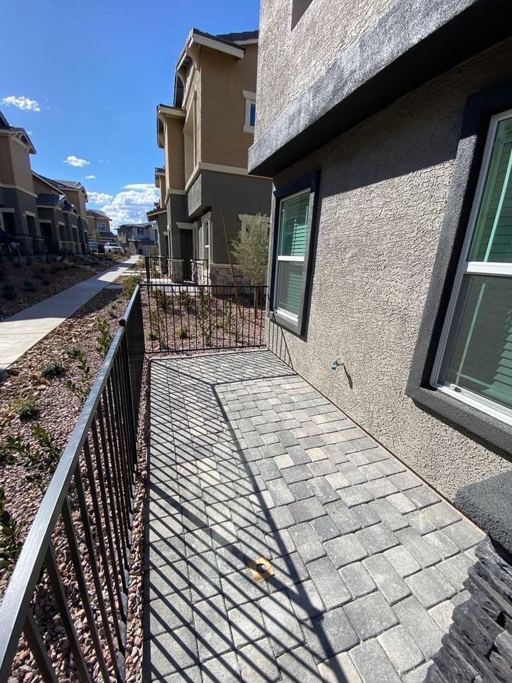 345 Summer Sparrow Avenue - Photo 5 of 50