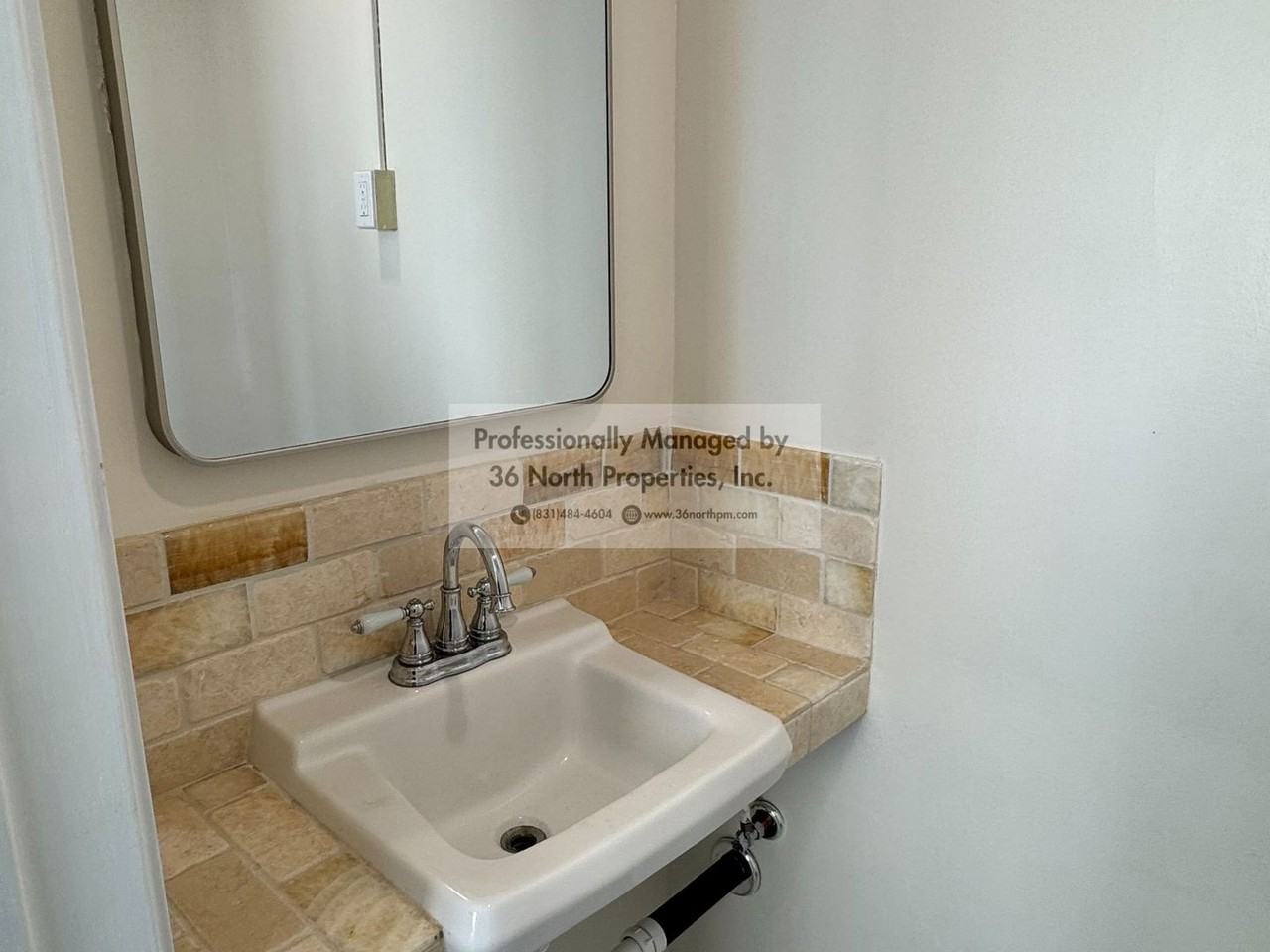 429 Larkin St - Photo 7 of 32