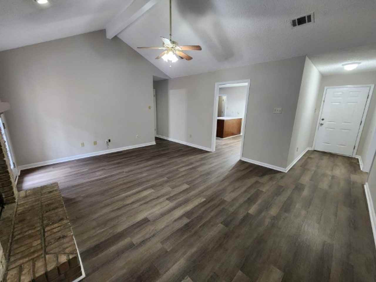 15 Honey Locust Court - Photo 2 of 19