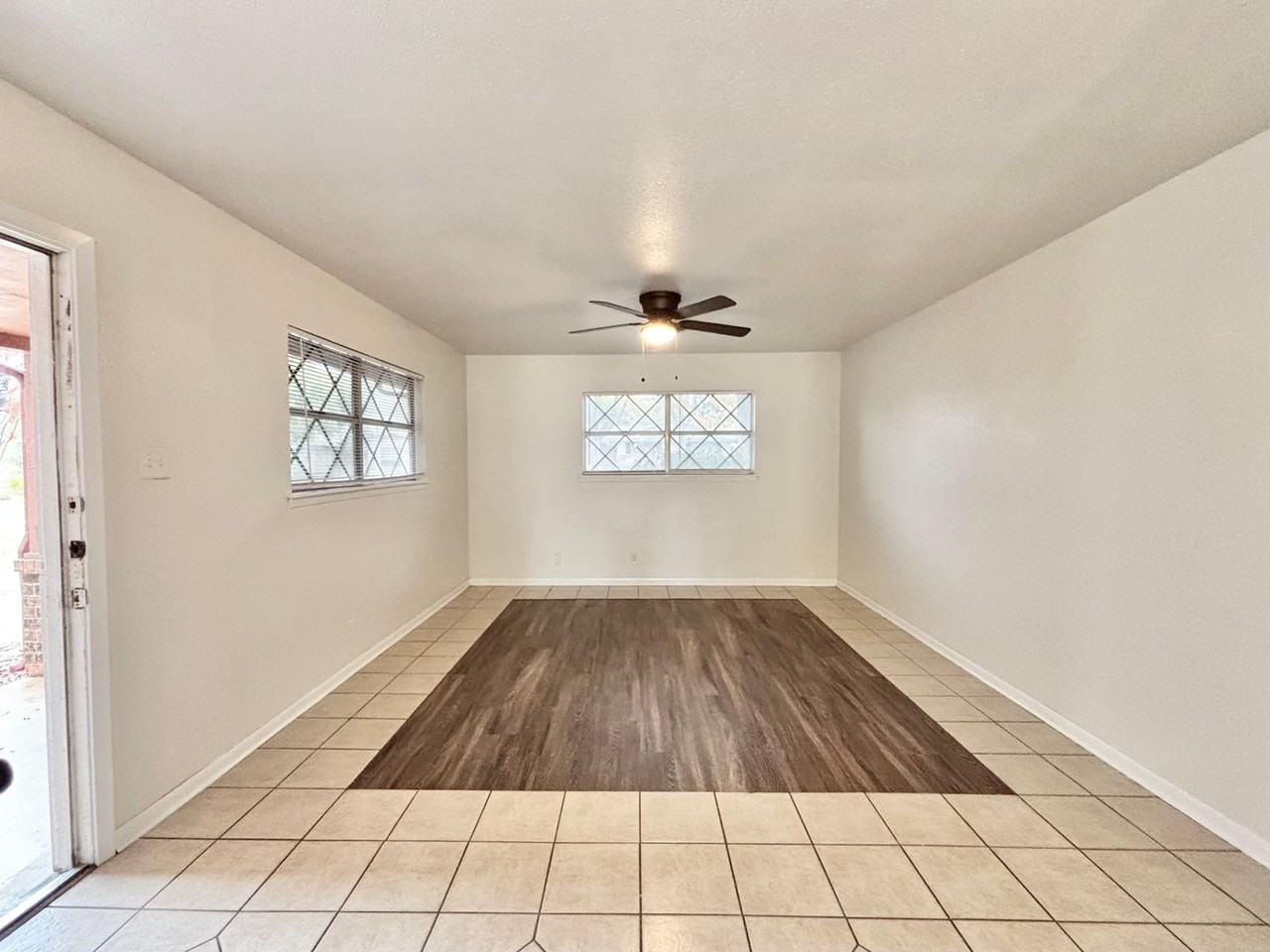 4234 Hall Park Dr - Photo 2 of 17