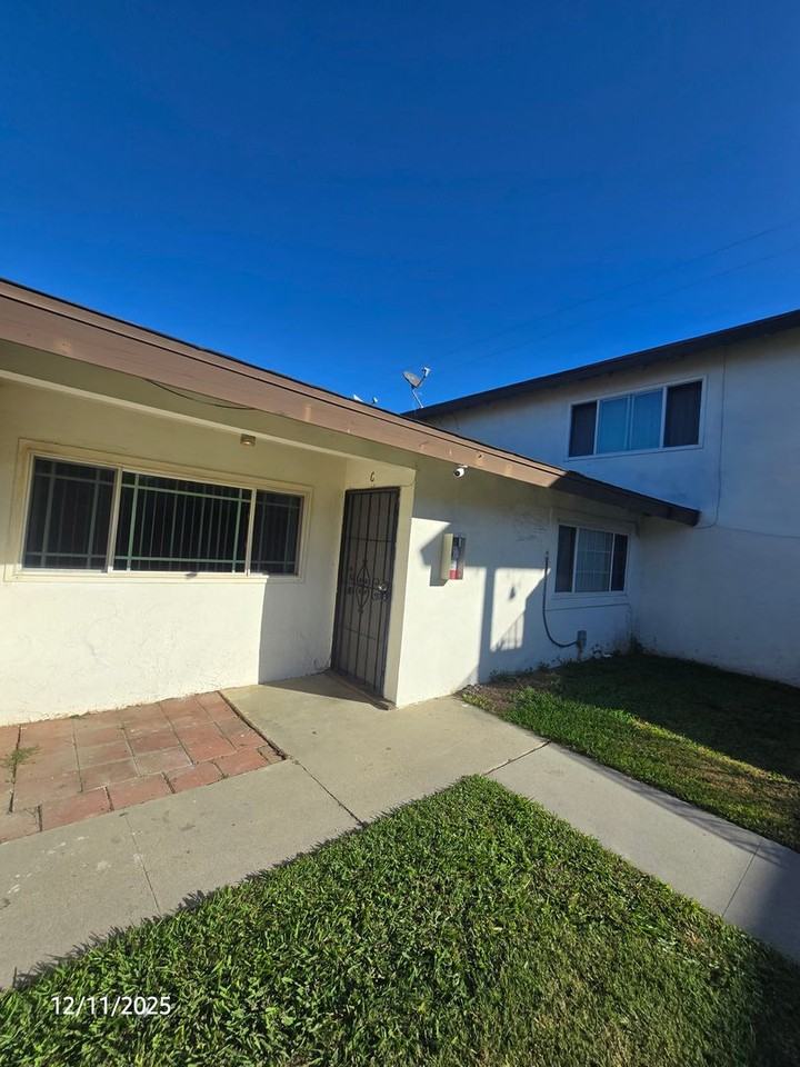 130 South Laxore Street - Photo 2 of 16