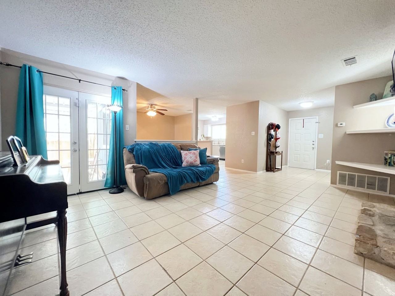 9731 Anderson Village Dr - Photo 7 of 23