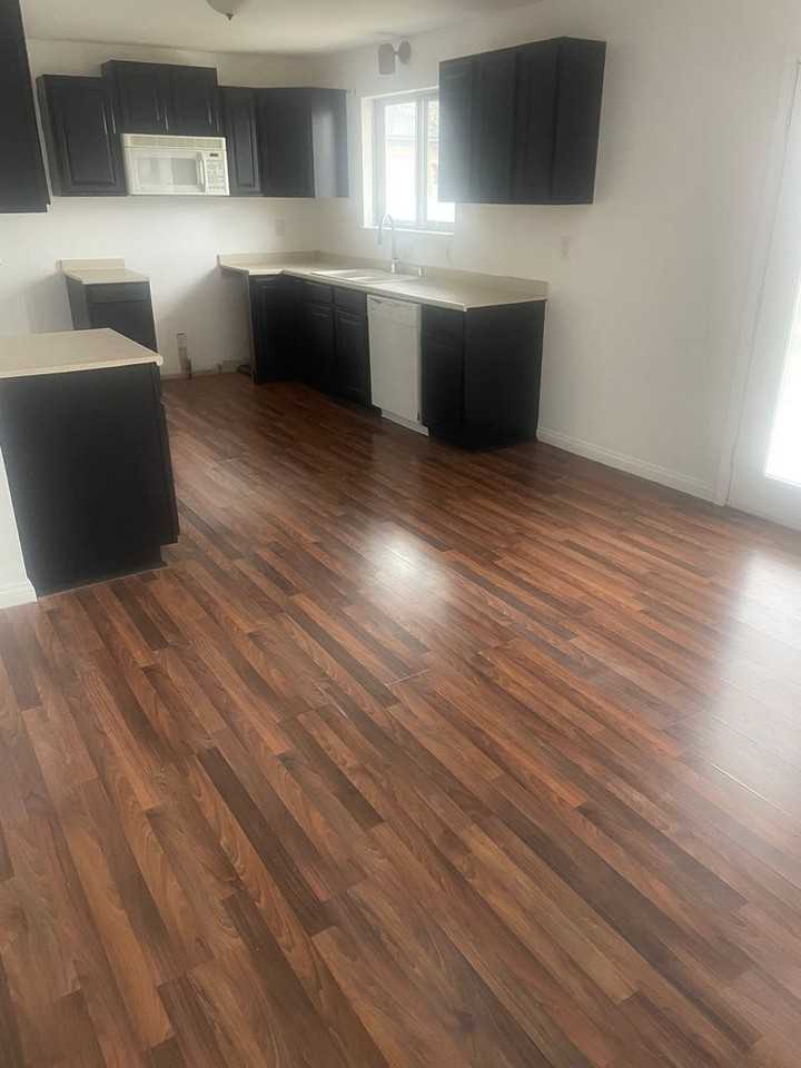 1700 Verlene Drive - Photo 2 of 10