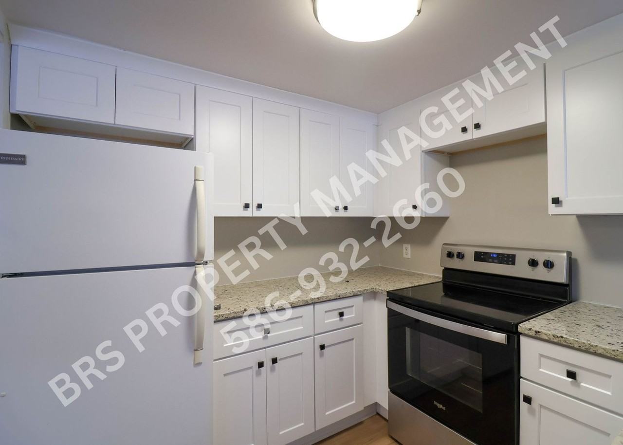 3244 Melvin Avenue - Photo 4 of 13