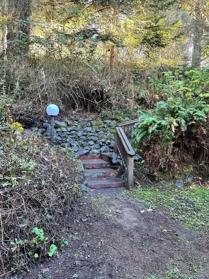 26 Sea Drift Lane - Photo 2 of 29