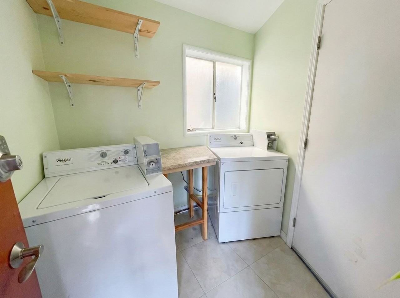 740 Alcatraz Ave - Photo 7 of 8