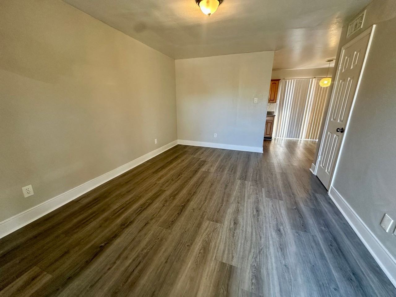 9834 Denning Drive - Photo 6 of 21