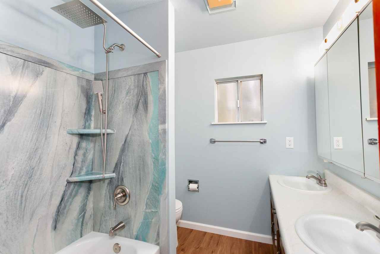 11103 C Street South - Photo 3 of 40