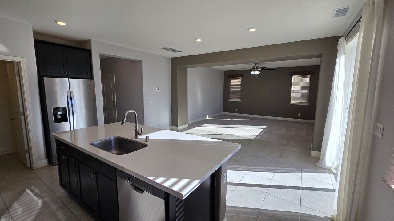 2149 Neuer Drive - Photo 4 of 31