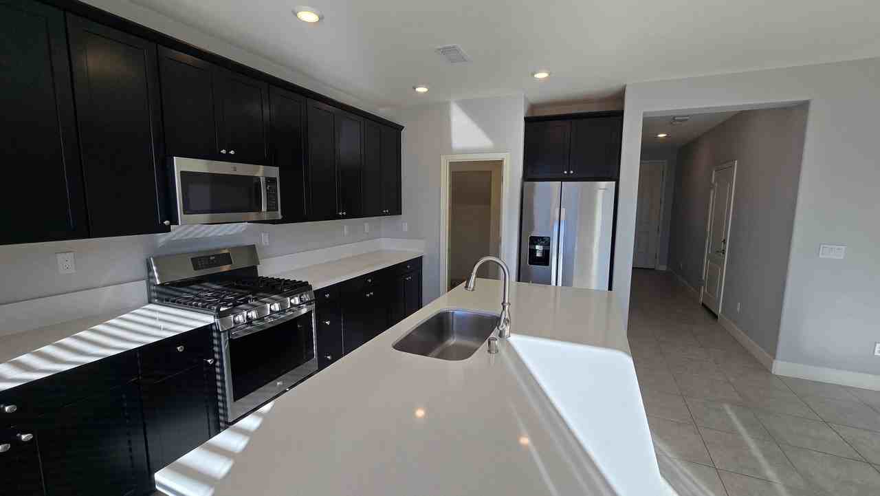 2149 Neuer Drive - Photo 6 of 31