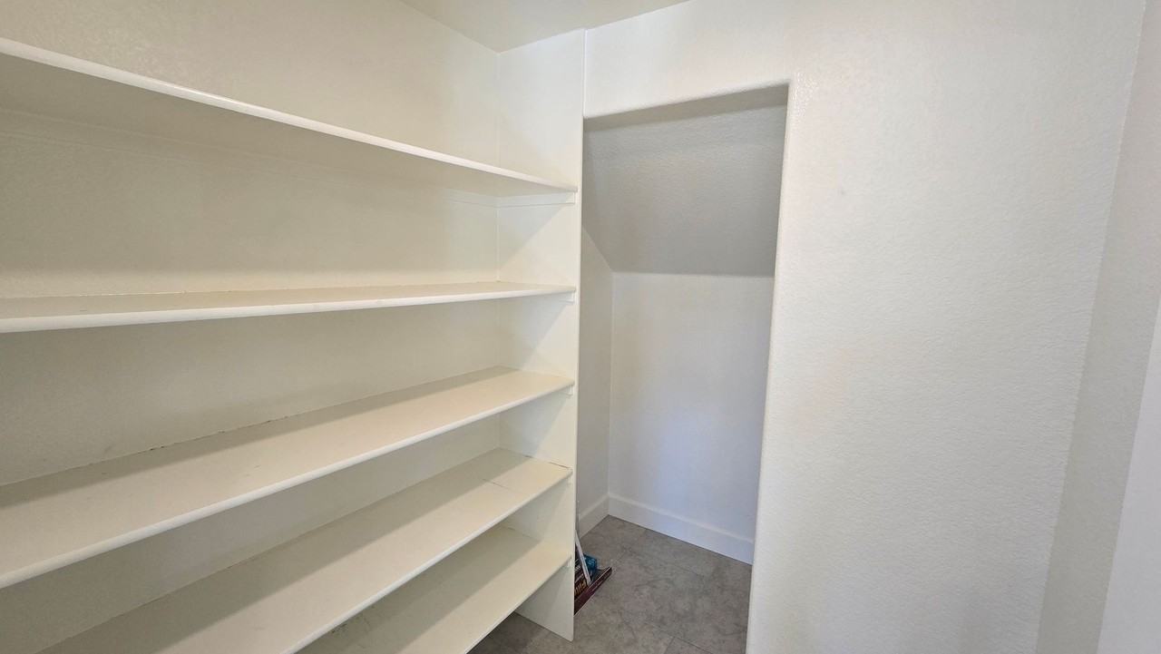 2149 Neuer Drive - Photo 7 of 31