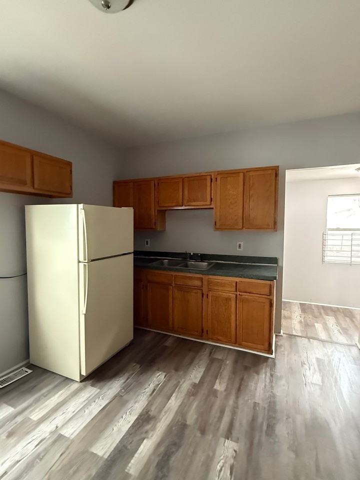 647 East 117th Street - Photo 2 of 10