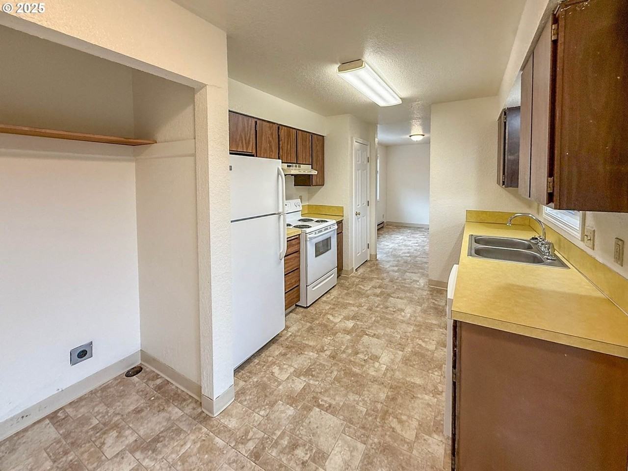 PP-0000 | 1927 & 1929 Green Ave - Photo 4 of 12