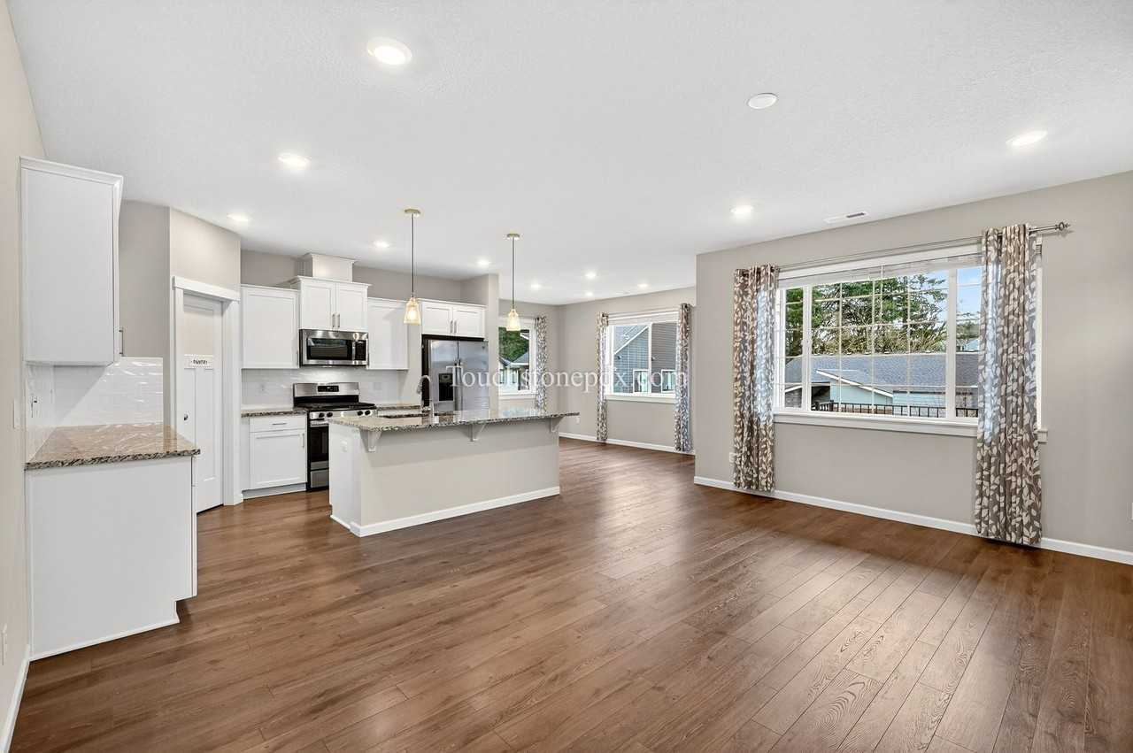 11333 Southeast Courteous Court - Photo 7 of 49