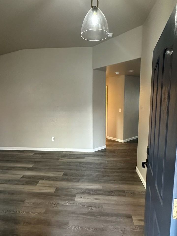 4106 West Prospect Avenue - Photo 3 of 19