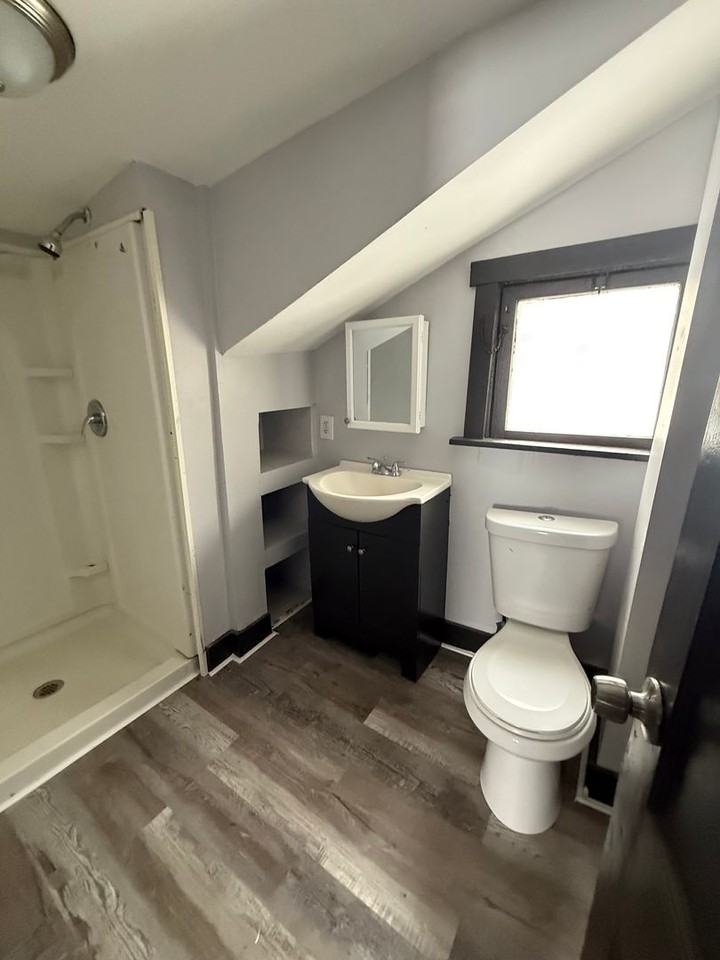 15010 Ohio Avenue - Photo 3 of 14