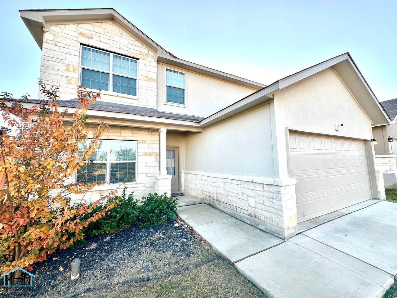 13722 Trinity Cove - Photo 2 of 20