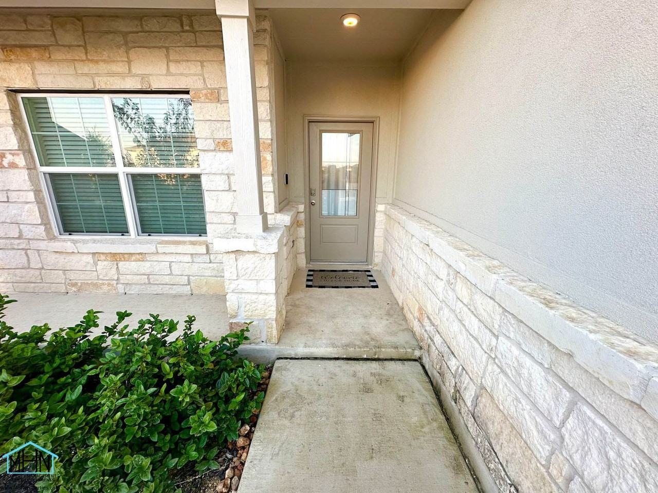 13722 Trinity Cove - Photo 3 of 20