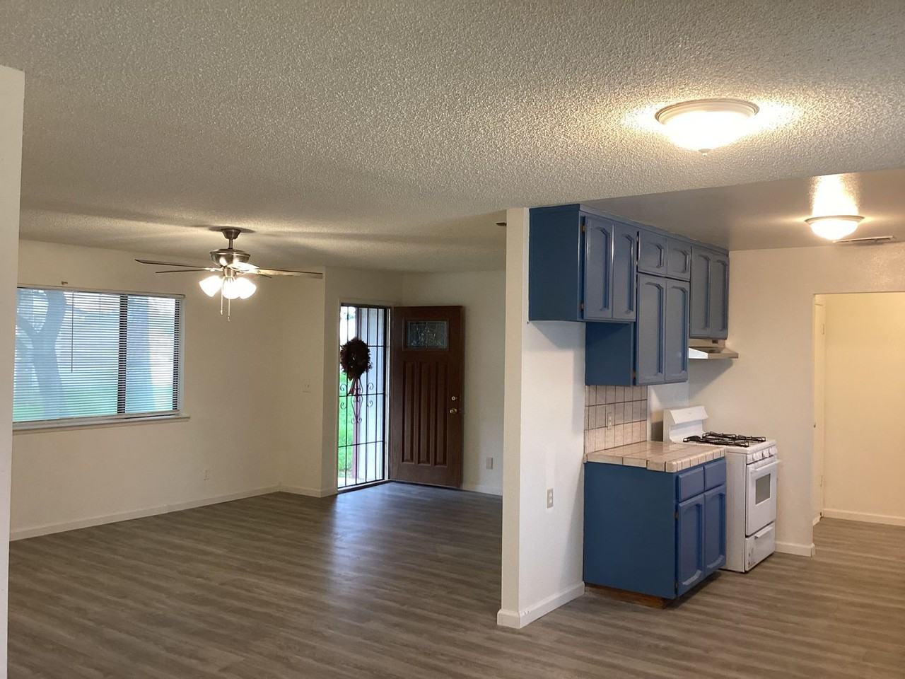 16385 North D Street - Photo 7 of 29