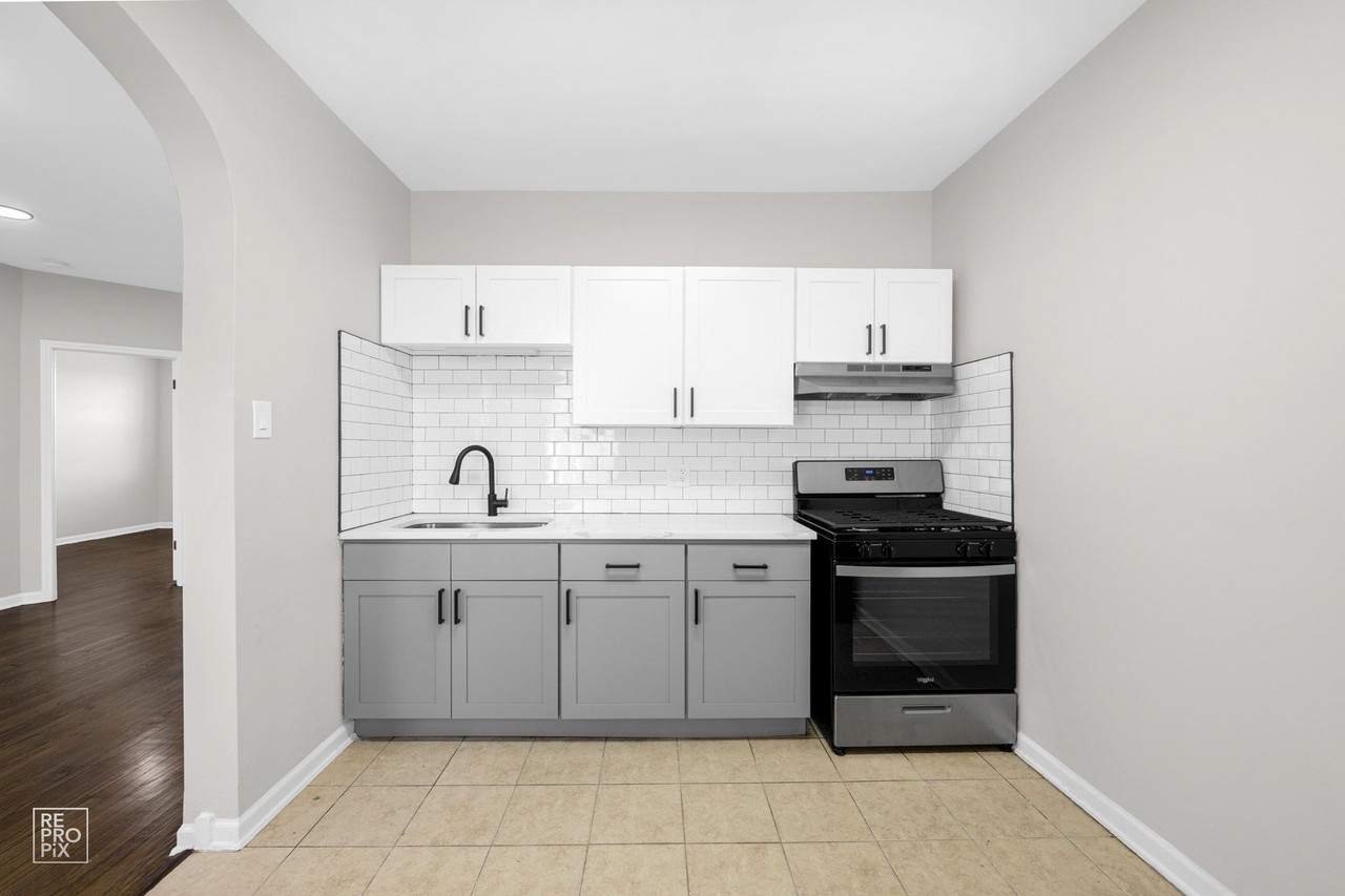 6149 W North - Photo 5 of 26