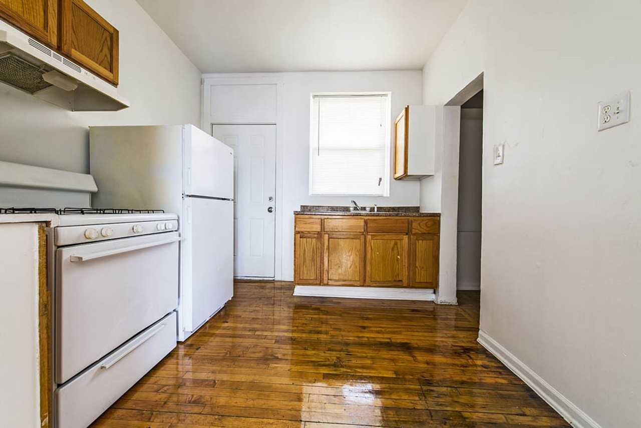 3650 W 18th - Photo 2 of 16