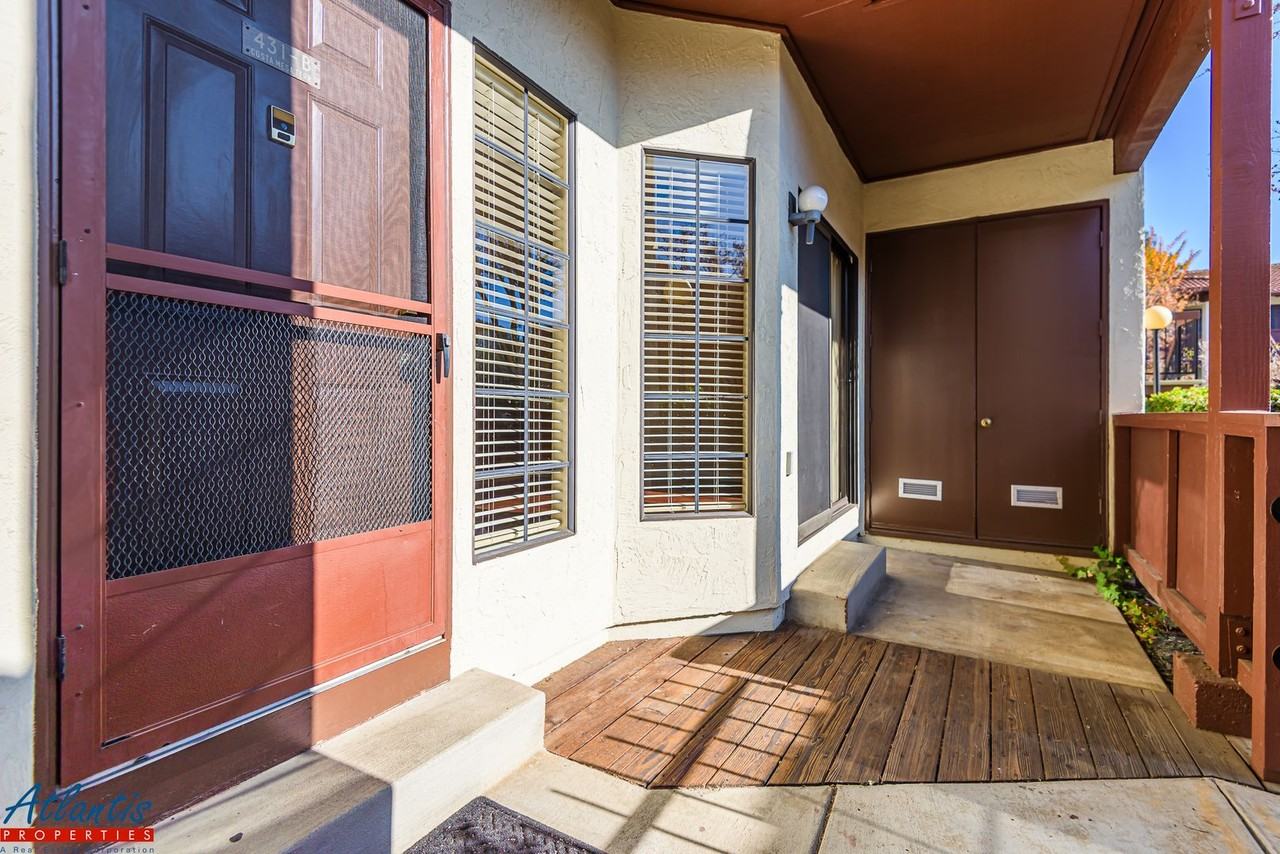 431 Costa Mesa Terrace #B - Photo 3 of 17